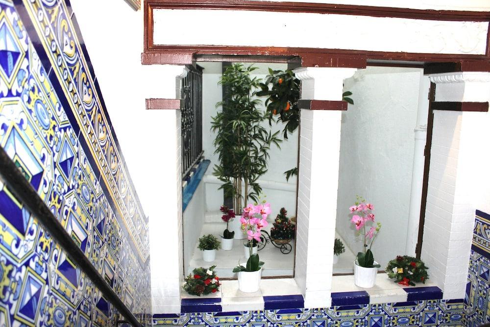 Pensión Giraldilla Sevilla Exterior foto