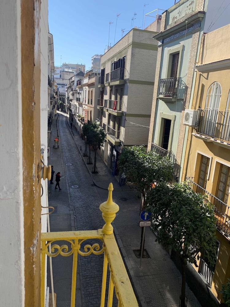Pensión Giraldilla Sevilla Exterior foto